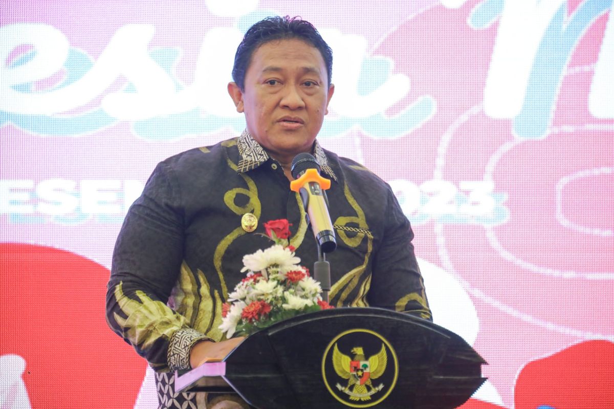 Wagub Kalteng Edy Pratowo saat menghadiri Peringatan Hari Ibu Ke-95 Tingkat Provinsi Kalteng Tahun 2023 dan Talk Show Perempuan Berdaya dan Berkarya di Hotel Best Western Palangkaraya, Kamis (7/12/2023).