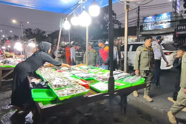 Buntut Kecelakaan Maut, 193 Pedagang Ikan Pasar Kramat Jati Jaktim Dipindah ke Lokbin