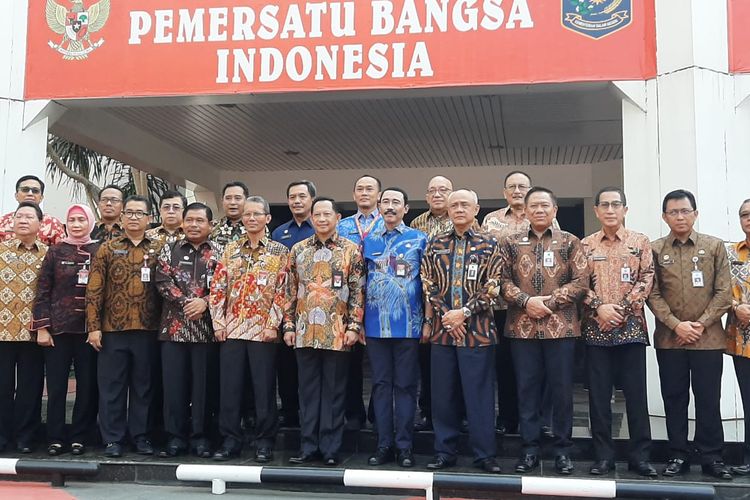 Menteri Dalam Negeri Tito Karnavian saat apel pertama bersama seluruh pegawai Kemendagri, Jakarta, Kamis (24/10/2019). 