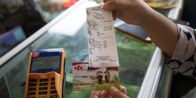 Kartu Tani Berbasis E Rdkk Permudah Pemantauan Penggunaan Pupuk Bersubsidi Halaman All Kompas Com