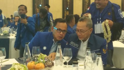 Wacana Dedi Mulyadi-Bima Arya untuk Pilkada Jabar 2024, Zulhas: Kalau Maju Mesti Menang