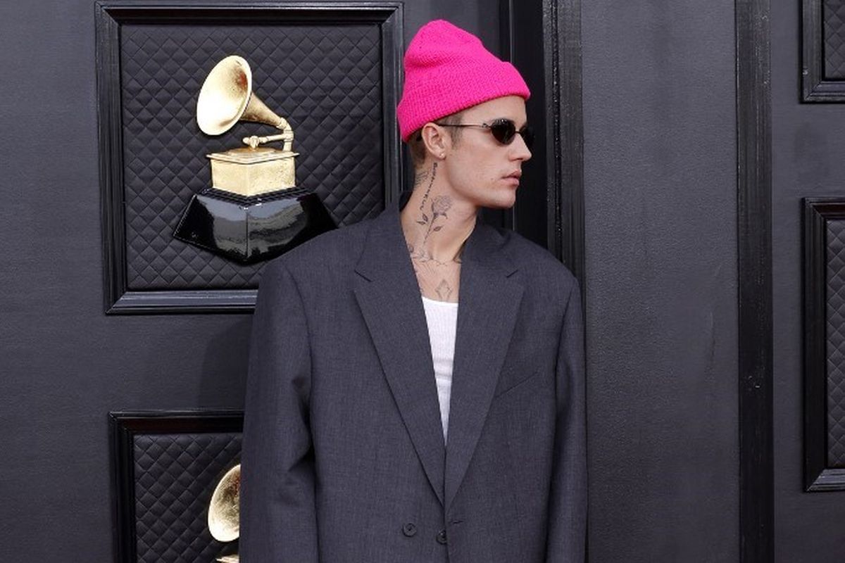 Penyanyi Justin Bieber menghadiri Grammy Awards ke-64 yang digelar di MGM Grand Garden Arena. Las Vegas, AS, pada 3 April 2022. 