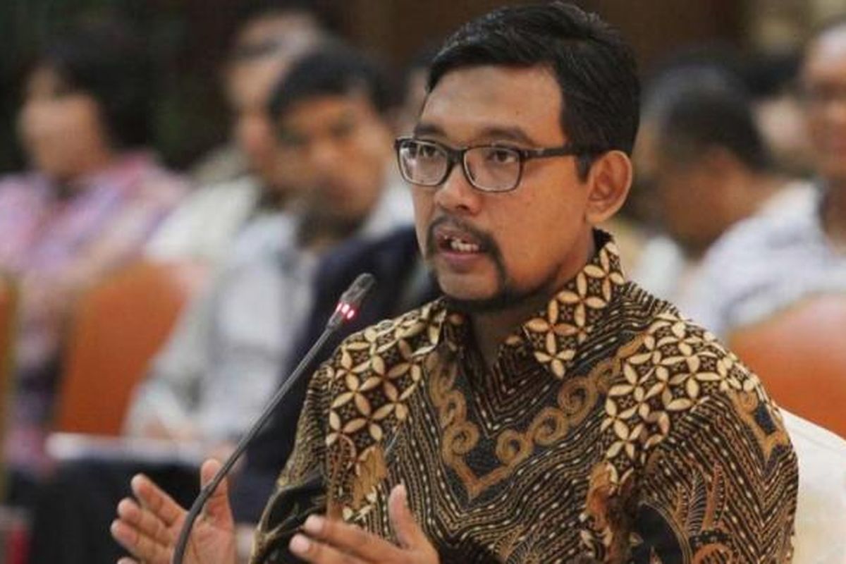 Giri Suprapdiono, saat mengikuti tes wawancara calon pimpinan KPPK di kantor Kementerian Sekretariat Negara, Jakarta, Selasa (25/8/2015). Sebanyak 19 capim KPK mengikuti seleksi tahap akhir, yang selanjutnya dipilih 8 nama yang akan diserahkan kepada Presiden Joko Widodo.