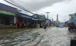 Hujan Seharian, Kota Makassar Terendam Banjir