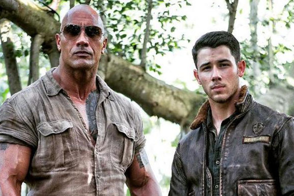 Dwayne The Rock Johnson dan Nick Jonas bermain dalam film daur ulang Jumanji.