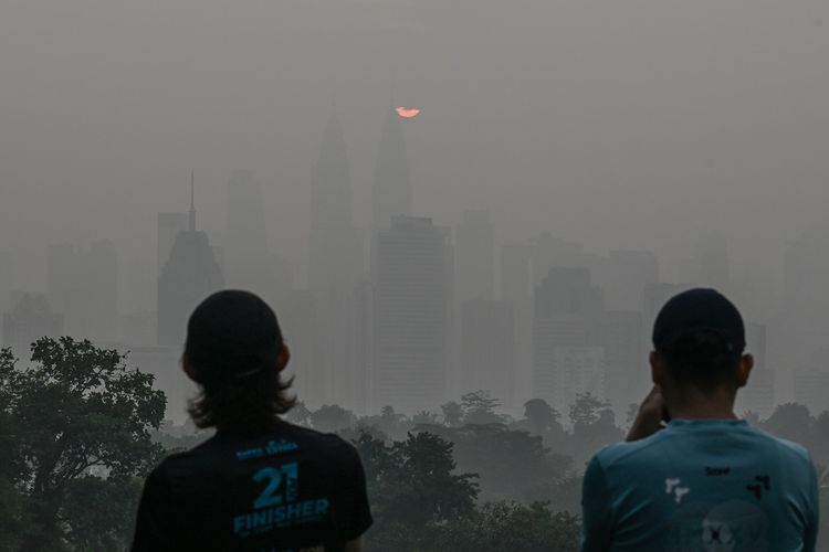 Hotel-hotel di Malaysia Alami Penurunan Pemesanan akibat Kabut Asap