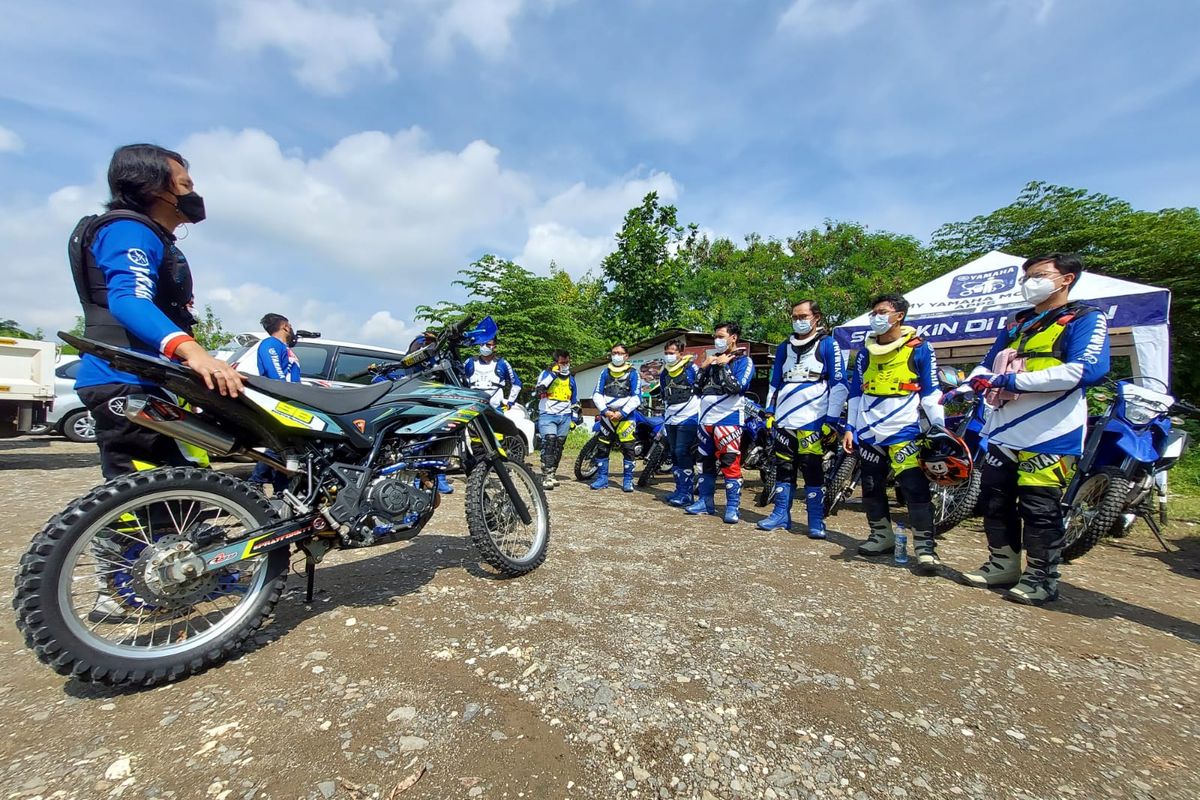 Yamaha WR 155R Fun Riding Competition di Bukit Hambalang, Sentul, Bogor