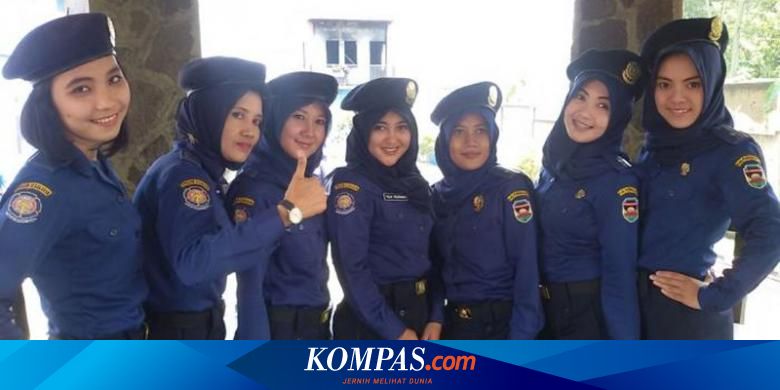 Purwakarta Punya Petugas Damkar Yang Cantik
