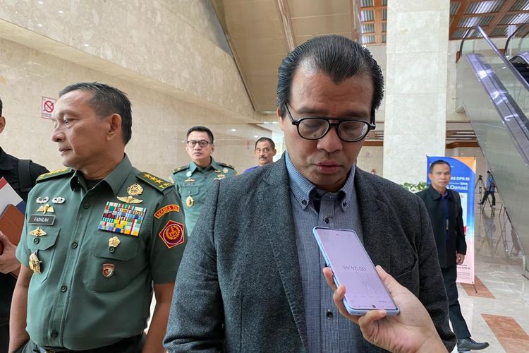 Gubernur Lembaga Ketahanan Nasional (Lemhannas) Andi Widjojanto saat ditemui di Kompleks Parlemen, Senayan, Jakarta, Kamis (8/6/2023).