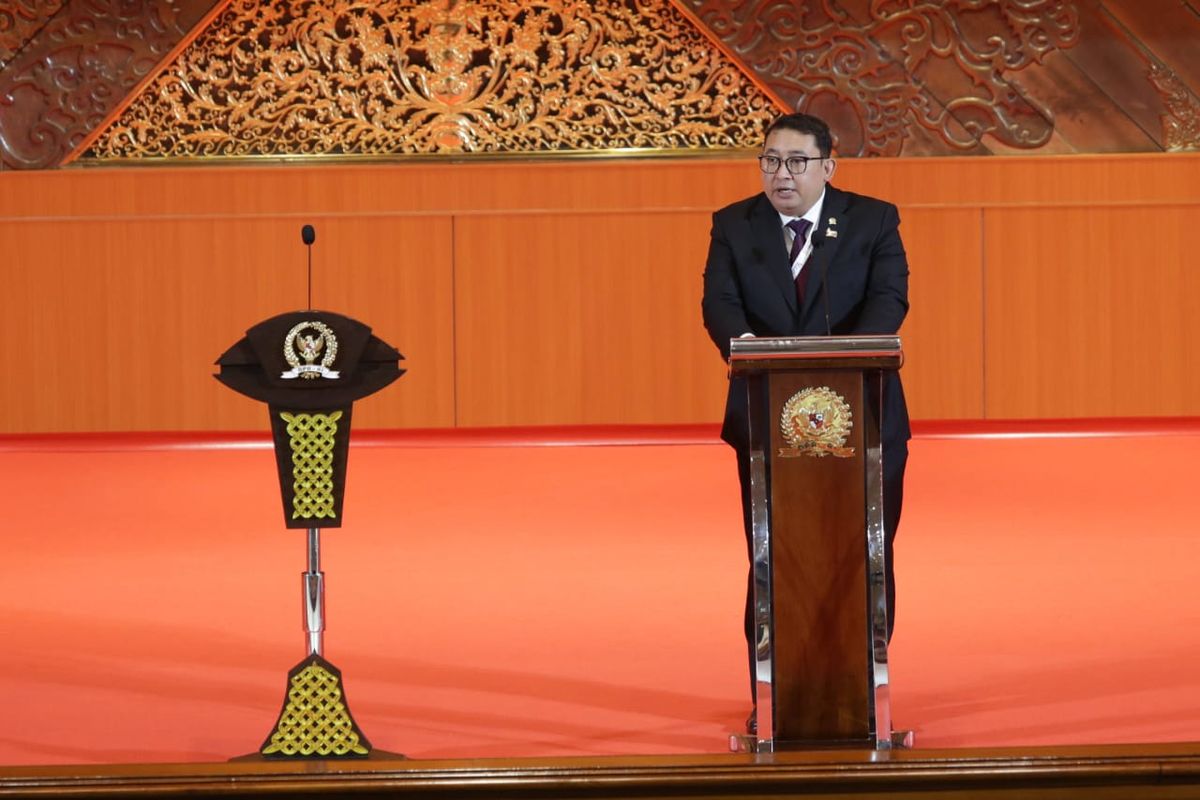 Ketua Badan Kerja Sama Antar Parlemen (BKSAP) Fadli Zon dalam ?Parliamentary Forum in The Context of The G20 Parliamentary Speakers? Summit? di Kompleks Parlemen, Jakarta, Rabu (5/10/2022).
