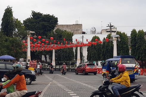 Malam Ini, Lampion Imlek 2022 di Kawasan Pasar Gede dan Balai Kota Solo Dilepas