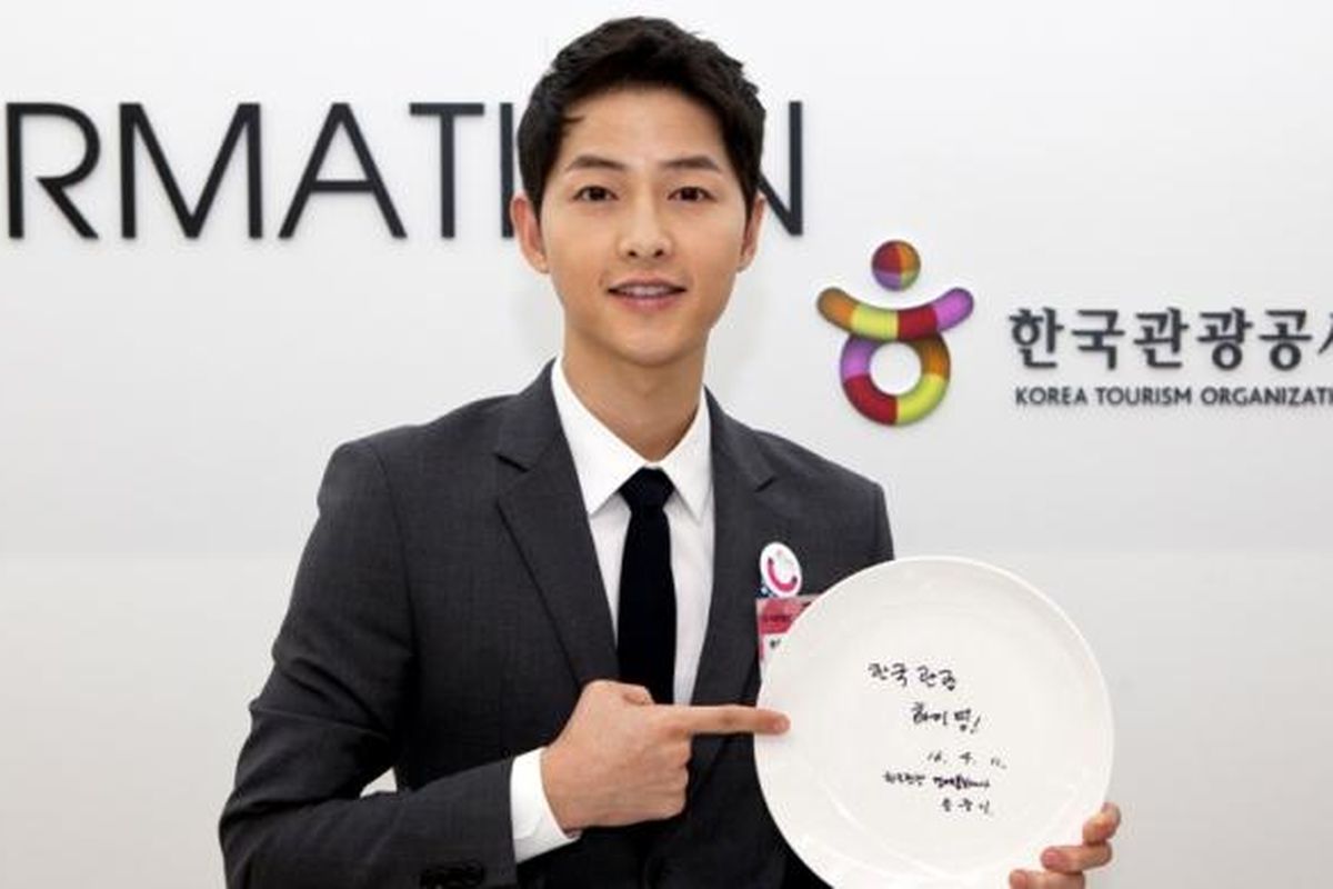 Song Joong Ki, aktor dalam drama seri The Descendant of the Sun, ditunjuk sebagai Duta Kehormatan Pariwisata Korsel. 