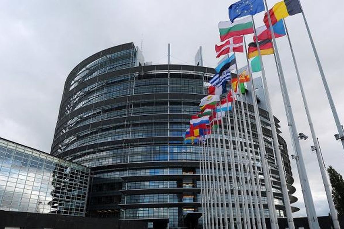 Gedung Parlemen Uni Eropa di Strasbourg, Perancis.
