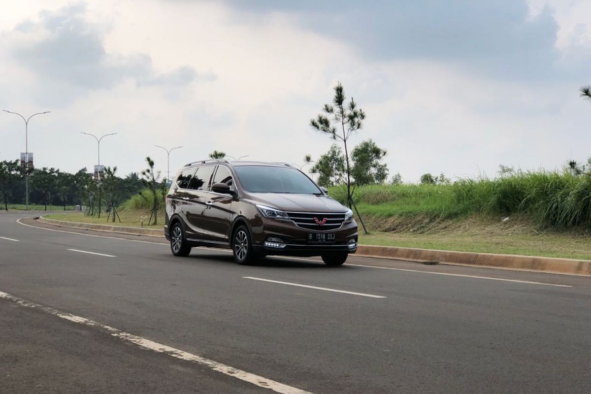 Test drive Wuling Cortez 1.8L