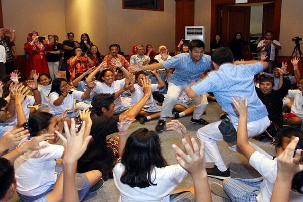 “Wayang for Student” merupakan bagian dari rangkaian kegiatan Bakti BCA yang diselenggarakan untuk mengedukasi sekaligus memperkenalkan wayang sebagai salah satu budaya Indonesia yang diakui oleh UNESCO kepada generasi muda Indonesia. Sebelumnya, BCA pernah mengadakan pagelaran serupa pada tanggal 16 – 17 dan 22 - 24 September 2016 di Semarang dan mengajak sekitar 3.000 siswa siswi SMP dan SMU.