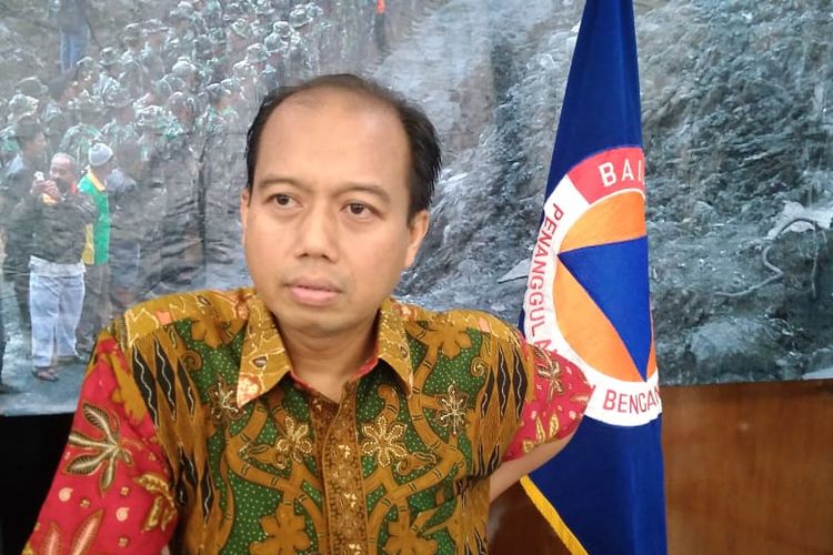 Kepala Pusat Data Informasi dan Hubungan Masyarakat Badan Nasional Penanggulangan Bencana (BNPB), Sutopo Purwo Nugroho di kantor BNPB, Jakarta Timur, Jumat (29/3/2019). 