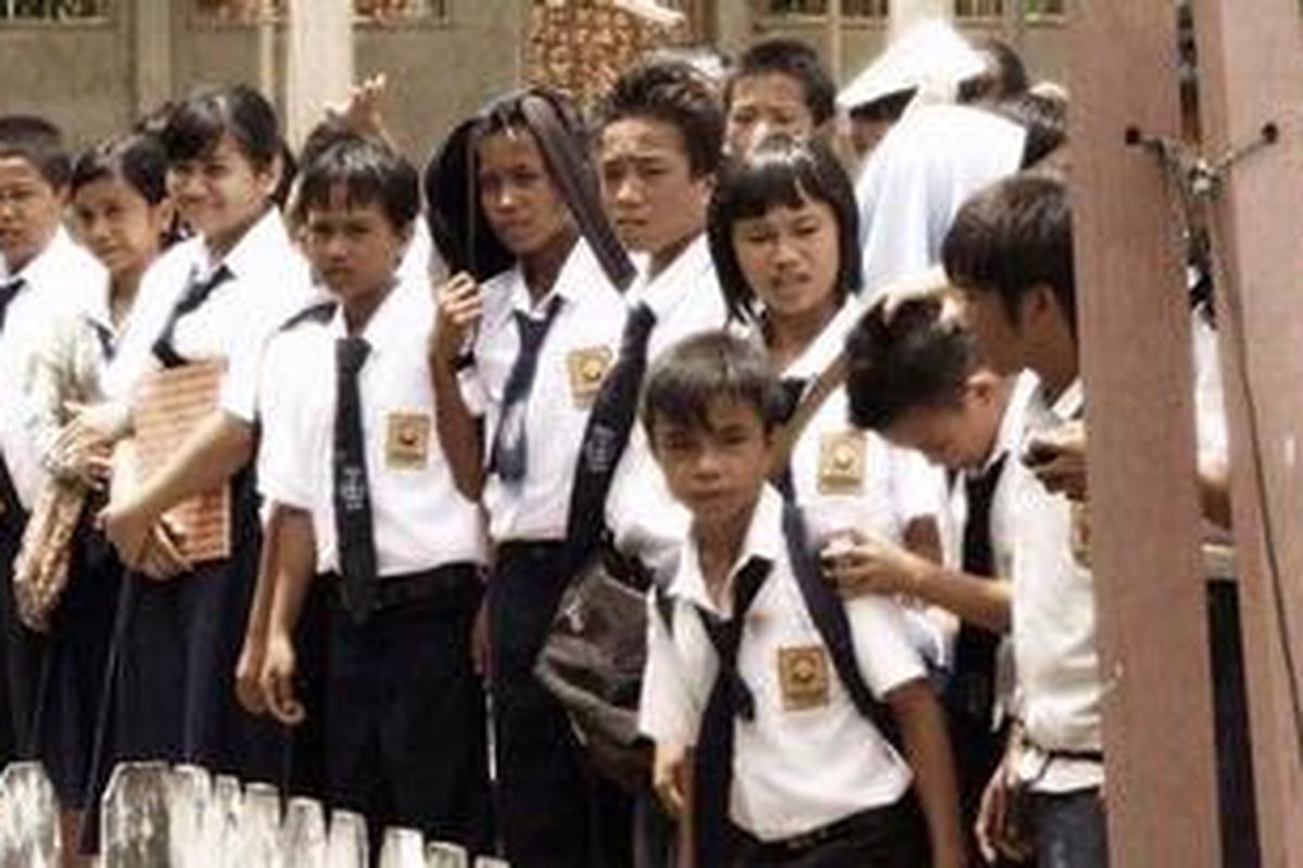 ILUSTRASI: Kurikulum pendidikan antikorupsi yang rencananya akan diterapkan KPK dan Kemdiknas di sekolah dan perguruan tinggi pada tahun ajaran 2011 ini dinilai terlalu dipaksakan dan tidak efektif.