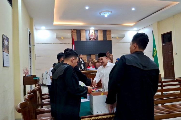 Eks Bupati Pesawaran Dendi Ramadhona Dituntut 11 Tahun Penjara dan Bayar Uang Pengganti Rp 31,9 M