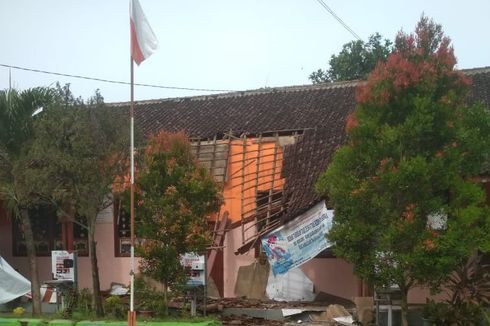 Atap Gedung SDN di Jember Ambruk, 20 Tahun Tak Pernah Direnovasi, Usul Pebaikan Tak Ditanggapi