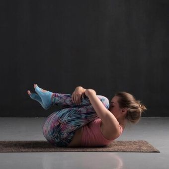 Yoga Knee to Chest