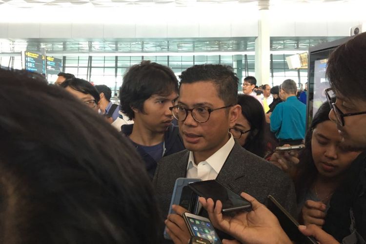 Direktur Utama Garuda Indonesia Pahala Nugraha Mansury saat mengecek arus mudik di Terminal 3 Bandara Soekarno-Hatta, Tangerang, Senin (11/6/2018).