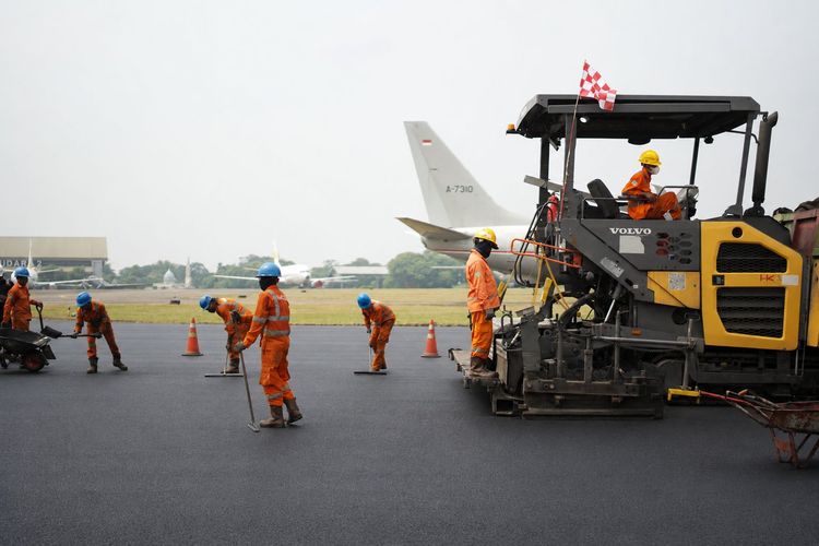 Apron Bandara Halim Diaspal Tanpa Ganggu Jadwal Penerbangan
