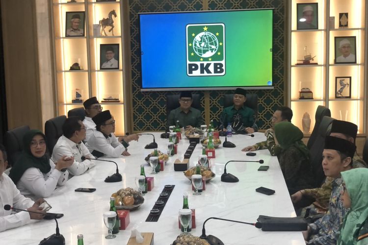 Kader elite PPP mengunjungi elite PKB di kantor DPP PKB, Senen, Jakarta, Senin (29/4/2024). 