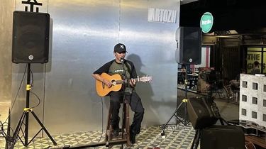 Dua Tahun Lawan Kanker, Musisi Pontianak Rifqi Luthfian Ilman Kembali ke Panggung