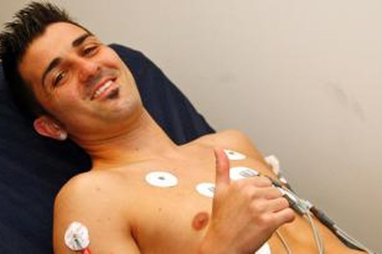 David Villa menjalani tes medis di Atletico Madrid. 