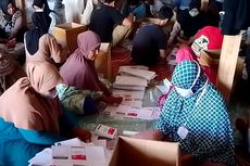 Penyintas Bencana di Luwu Utara Dilibatkan Jadi Petugas Lipat Surat Suara