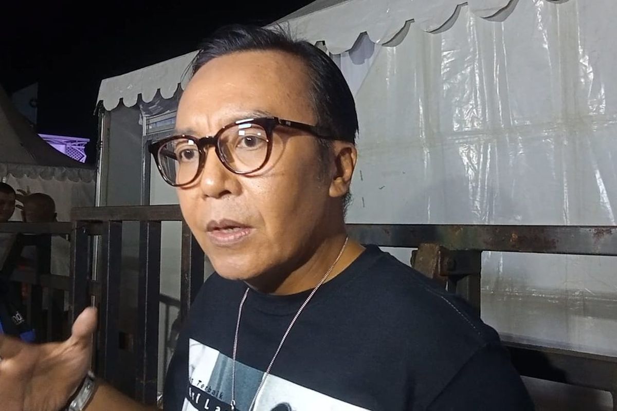 Penyanyi Ari Lasso ditemui usai menghadiri Konser Indosia28est, Selasa (10/1/2023).