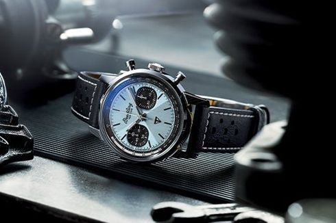 Breitling x Triumph Kolaborasi Jam Tangan dan Motor Edisi Terbatas