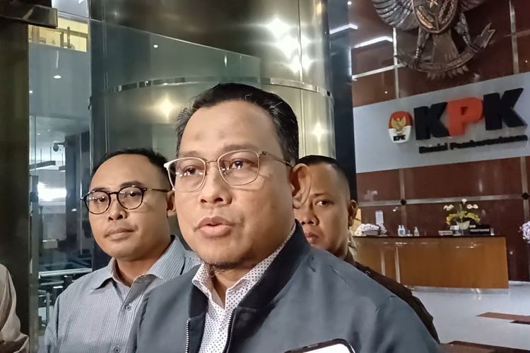 Komisi Pemberantasan Korupsi (KPK) menyatakan menjemput paksa eks Menteri Pertanian (Mentan) Syahrul Yasin Limpo karena khawatir politikus Partai Nasdem melarikan diri atau menghilangkan barang bukti, Kamis (12/10/2023).
