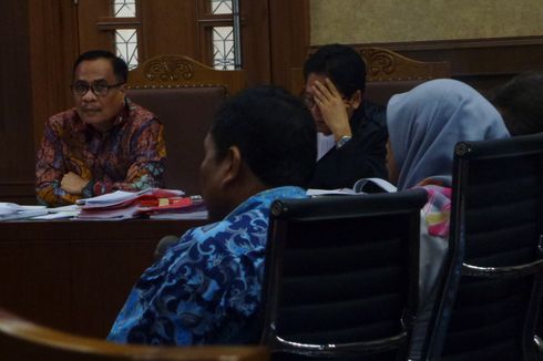 Staf Dukcapil Diperintahkan Bakar Dokumen Setelah KPK Usut Kasus E-KTP