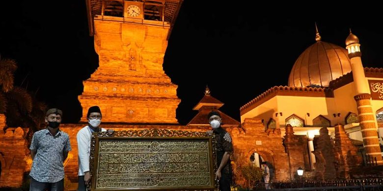 Exxxvx - Ganjar Sebut Potensi Wisata Religi di Jateng Tinggi, Ini Rekomendasinya  Halaman all - Kompas.com
