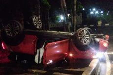 Mobil Mini Cooper Terguling di Kelapa Gading, Sopir dan Satu Penumpang Tewas