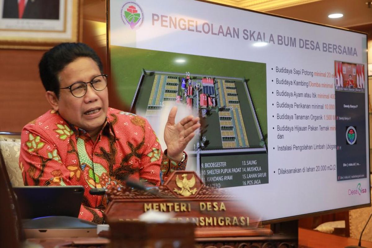 Menteri Desa Pembangunan Daerah Tertinggal dan Transmigrasi (PDTT) Abdul Halim Iskandar (Gus Halim)