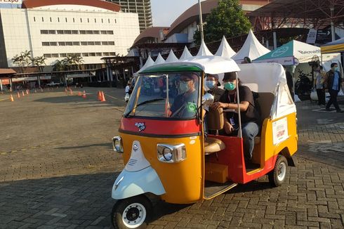 [VIDEO] Piaggio Ape, Skuter Roda Tiga yang Mirip Bajaj