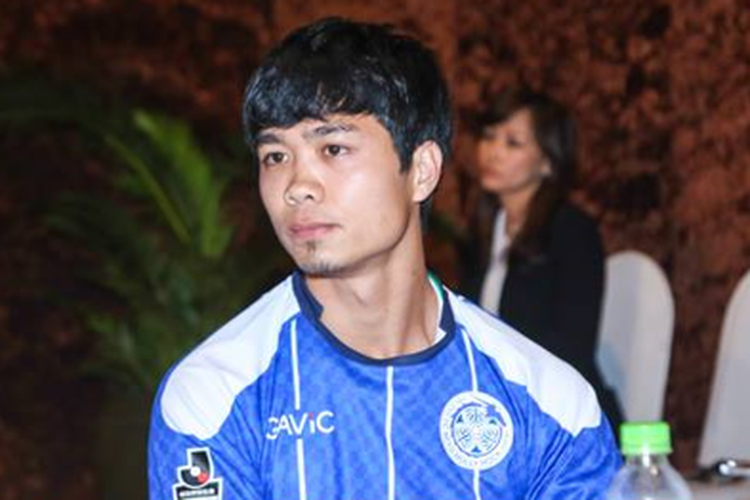 Pemain Vietnam yang pernah berkarier di Liga Jepang, Nguyen Cong Puong. Dia dikenal dengans ebutan Messi dari Vietnam.