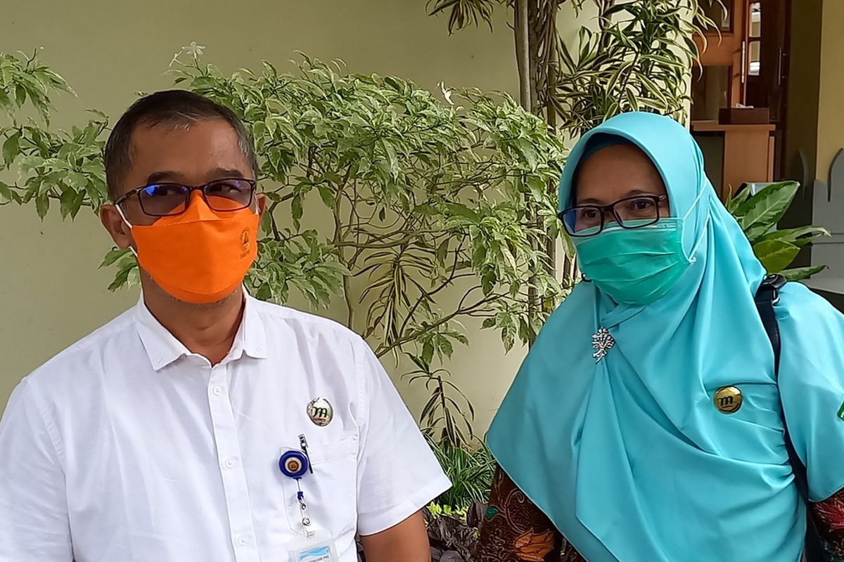 Biwara dan Rini (Dinkes DIY) saat ditemui di Kompleks Kepatihan Jumat (4/11/2022)