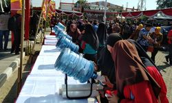 Kurangi Sampah Plastik, Pesta Rakyat Jateng 2019 Pakai Air Isi Ulang 