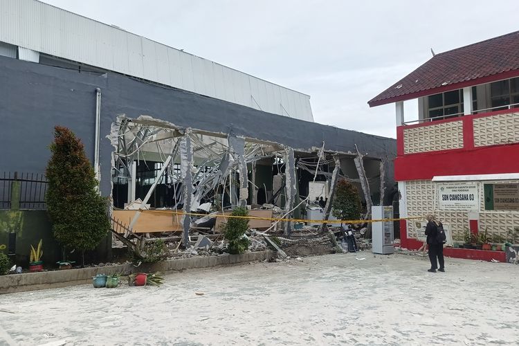 Ledakan Gas Lapangan Padel di Bogor Rusak 5 Ruang Kelas SD dan Rumah Warga