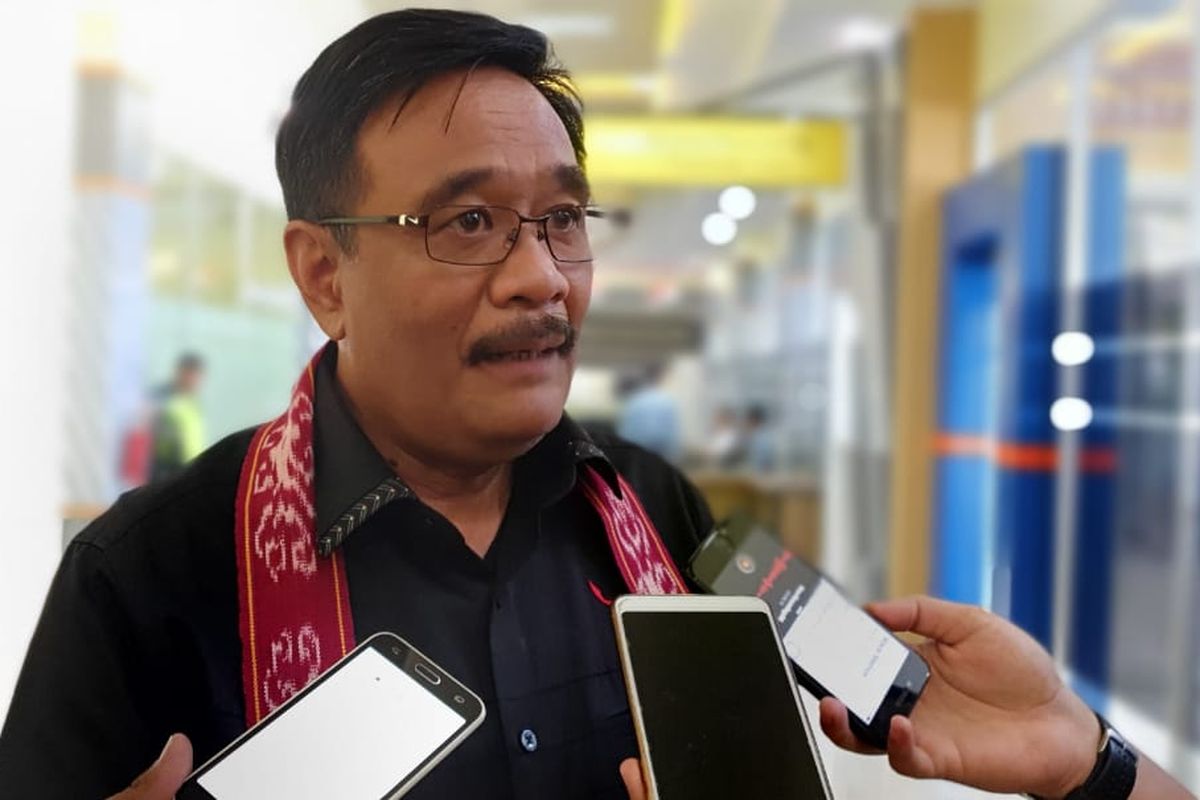 Ketua DPP bidang Ideologi dan Kaderisasi PDI-Perjuangan Djarot Saiful Hidayat di Kabupaten Sintang, Pontianak, Kalimantan Barat, Sabtu (14/9/2019).