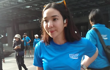 Artis Gisella Anastasia (Gisel) selesai mengikuti kegiatan lari yang diselenggarakan sebuah produk minuman isotonik, di kawasan SCBD, Jakarta Pusat, Minggu (5/2/2022).
