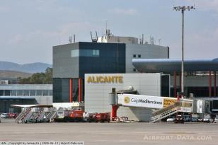 Bandara Alicante, Madrid, Spanyol