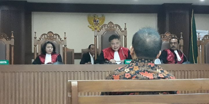 Sekretaris DPD Partai Golkar DKI Jakarta Basri Baco bersaksi di Pengadilan Tipikor Jakarta, Rabu (12/9/2018).