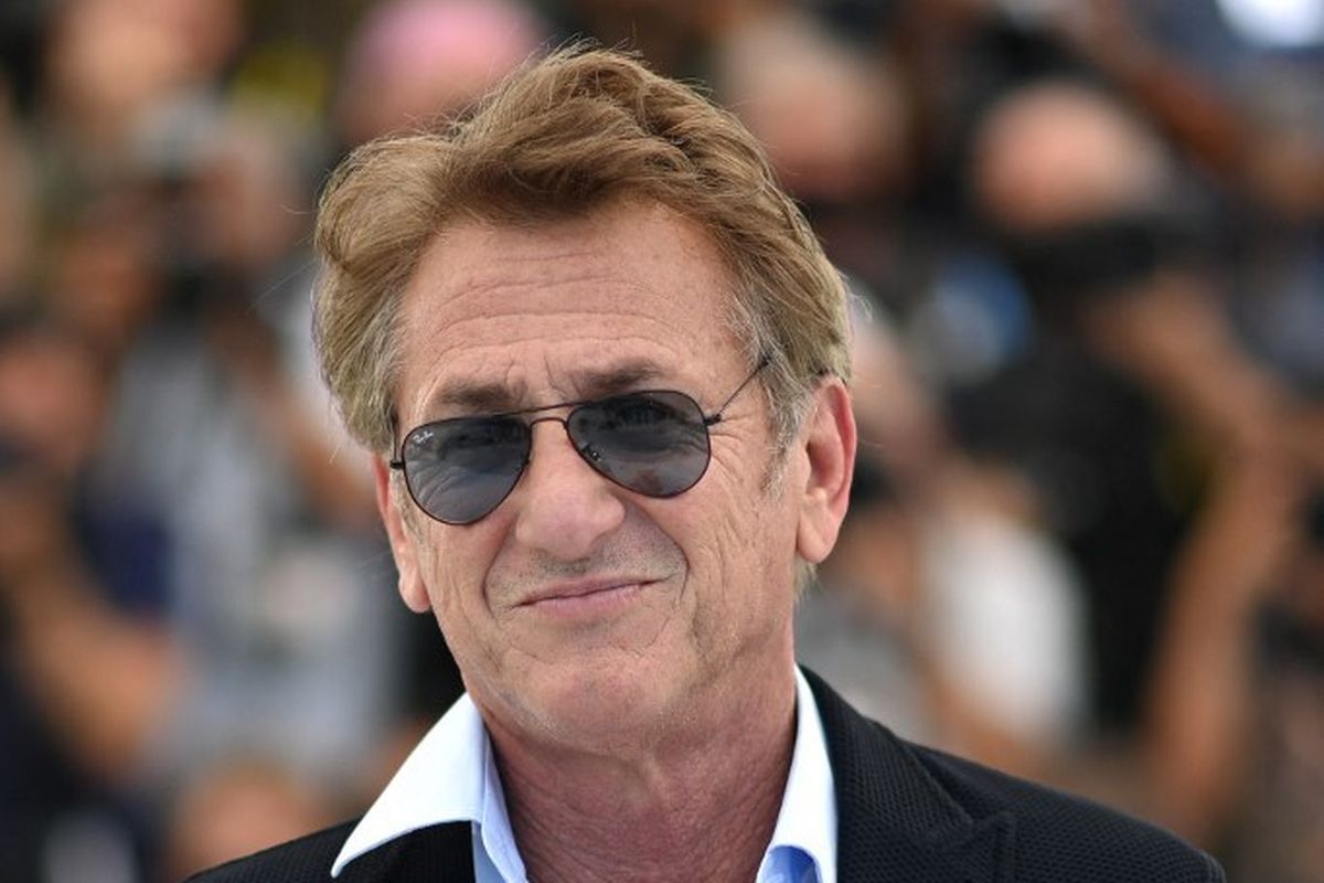 Aktor dan sutradara asal AS Sean Penn berfoto untuk filmnya, Flag Day, di Festival Film Cannes 2021 pada 11 Juli lalu. 