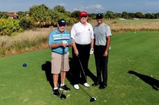 "Shutdown" Usai, Trump Akhirnya Bisa Kembali Bermain Golf