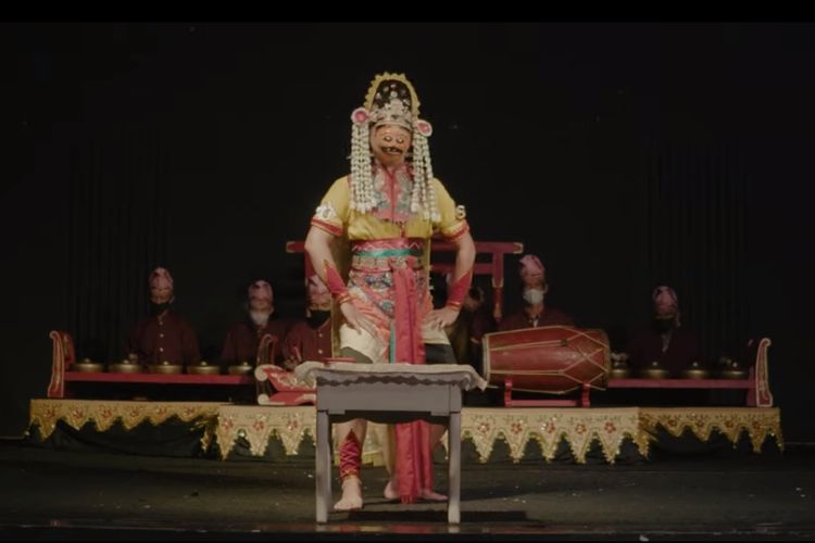 Pertunjukan Tari Topeng Tumenggung, Sanggar Seni Perpekindo dari Banjarmasin.