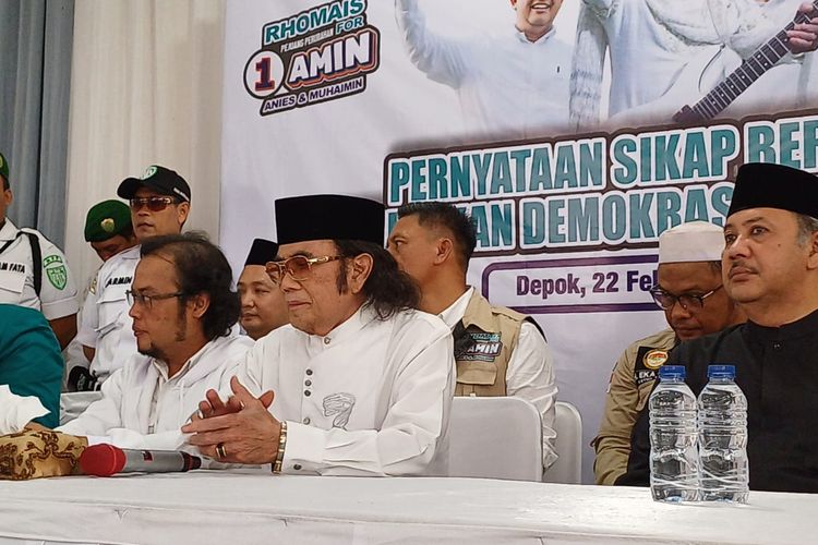 Rhoma Irama dalam jumpa pers di daerah Cilodong, Depok, Jawa Barat, Kamis (22/2/2024). 
